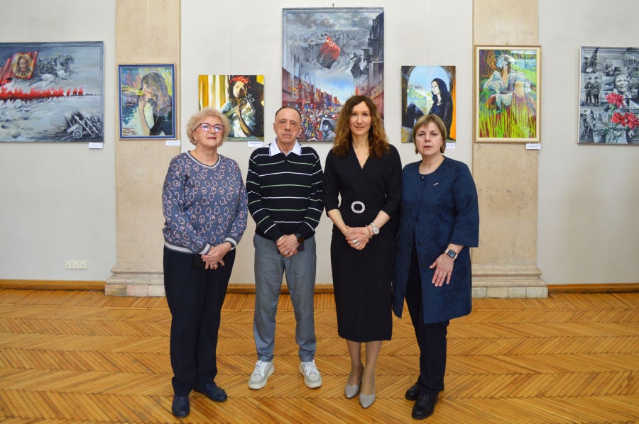 Выставка преподавателей кафедры дизайна «30 лет. Дизайн в МЭИ»