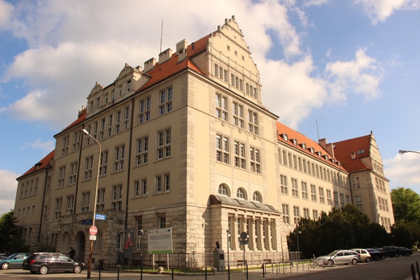 08-09-3.jpg