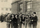 Студенты МЭИ собираются на демонстрацию 1 мая 1941 г.